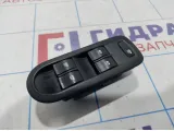 Блок управления стеклоподъемниками Renault Megane 2 8200315042