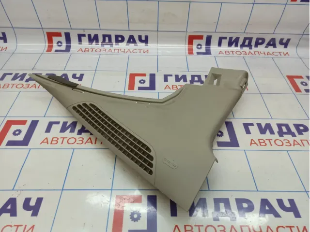 Обшивка стойки задней правой верхняя Renault Megane 2 8200235667