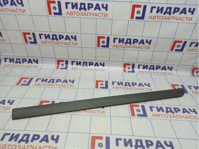 Накладка передней правой двери Renault Megane 2 8200648666