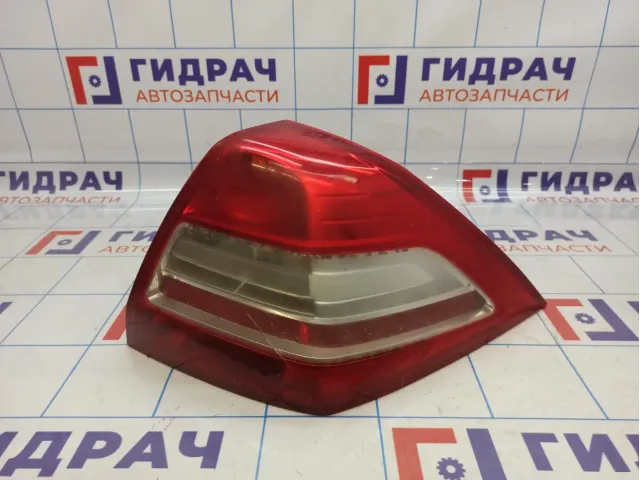 Фонарь задний правый Renault Megane 2 8200757701