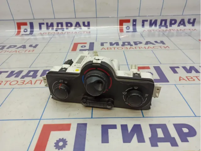 Блок управления отопителем Renault Megane 2 7701064234