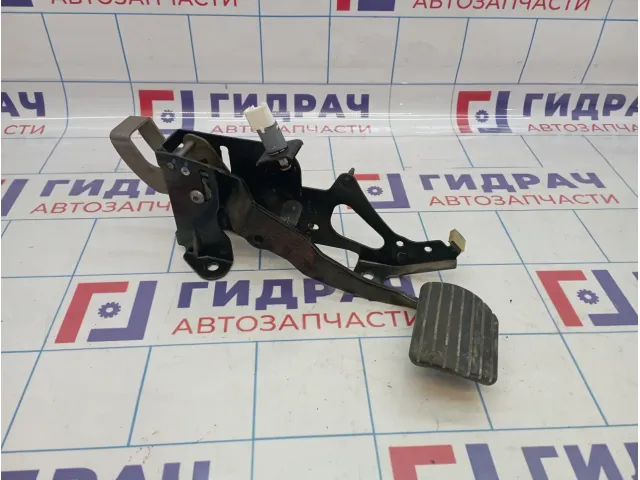 Педаль тормоза Renault Megane 2 8200705404