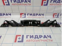 Кронштейн заднего бампера центральный Renault Megane 2 8200146040