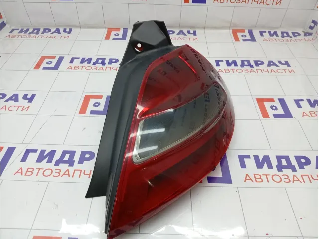 Фонарь задний правый Renault Megane 8200413216