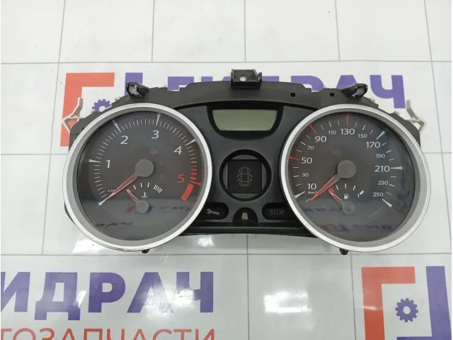 Панель приборов Renault Megane 8200720321