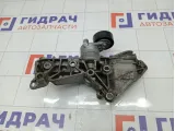 Кронштейн генератора Renault Megane 8200695957
