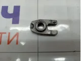 Кронштейн форсунки Renault Megane 8200015654