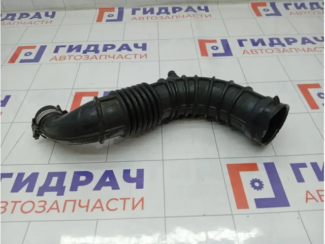 Патрубок турбины Renault Megane 8200500384