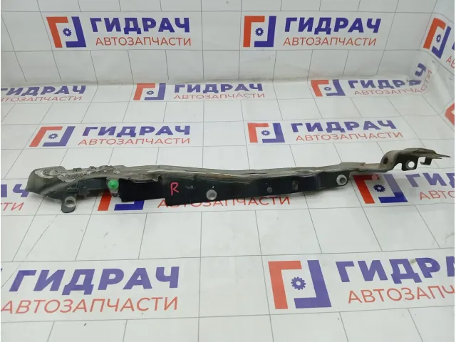 Кронштейн крепления крыла правый Renault Megane 8200115495