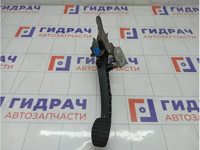 Педаль сцепления Renault Megane 8200853430