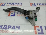 Педаль сцепления Renault Megane 8200853430