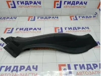 Обшивка стойки задней правой нижняя Renault Megane 8200114429