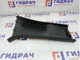 Обшивка стойки средней левой нижняя Renault Megane 8200034955