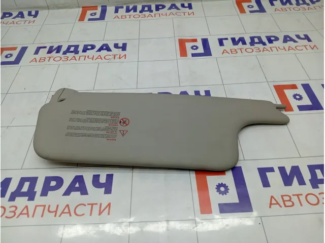 Козырек солнцезащитный правый Renault Megane 8200246819
