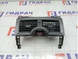 Дефлектор центральный Renault Megane 7701055202