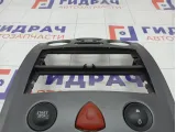 Накладка торпедо Renault Megane 8200505790