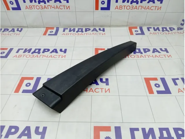 Накладка стойки средней левой Renault Megane 8200073435