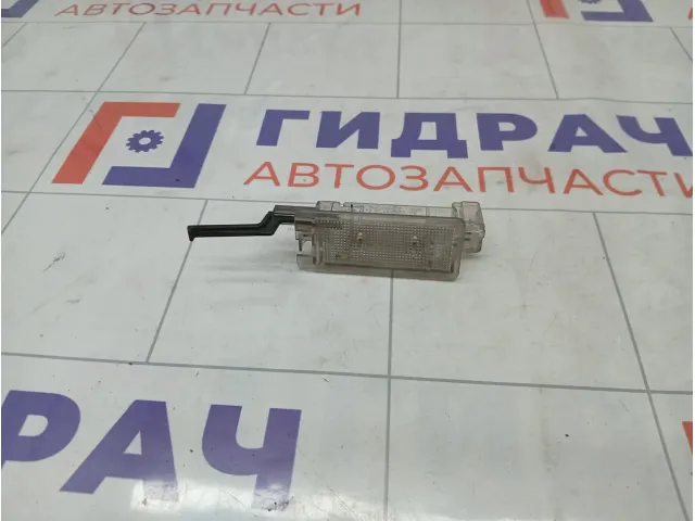 Плафон салонный подсветки бардачка Renault Megane 8200024033