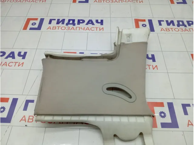 Обшивка стойки задней правой верхняя Renault Megane 8200034965