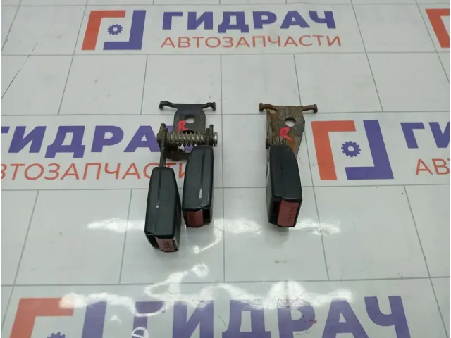 Ответная часть ремня безопасности задняя Renault Megane 8200699602