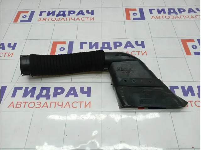 Воздухозаборник Renault Megane 8200177232