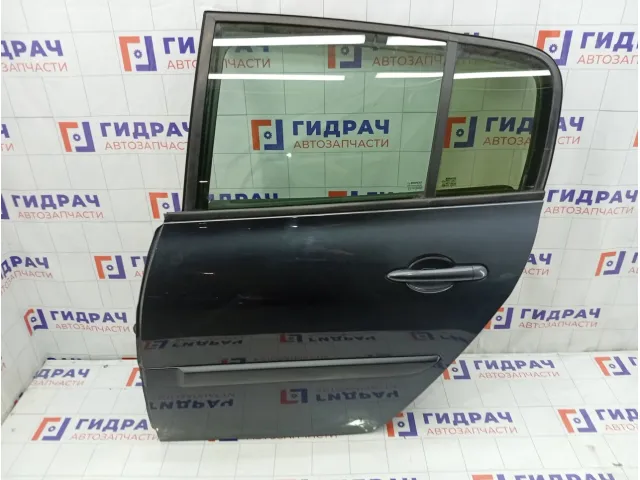 Дверь задняя левая Renault Megane 7751473732