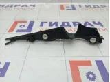 Накладка решетки стеклоочистителя правая Renault Megane 8200100591