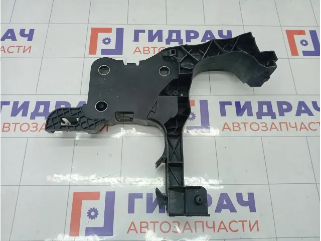 Кронштейн фар правый Renault Megane 8200137496