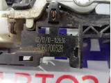 Кронштейн ручки двери передней левой Renault Megane 806070032R