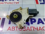 Моторчик стеклоподъемника заднего правого Renault Megane 827300013R