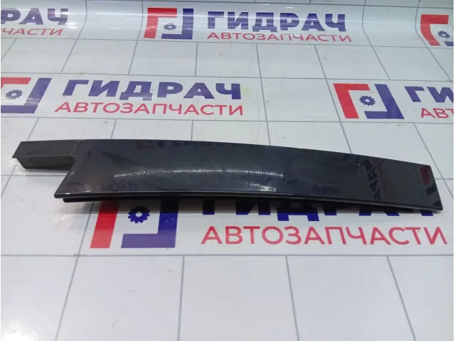 Накладка двери задней правой Renault Megane 822830014R