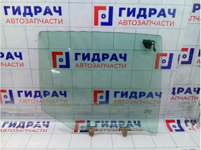 Стекло двери задней правой Renault Megane 823000028R