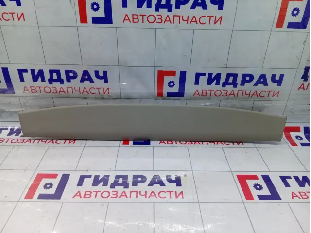 Обшивка двери (крышки) багажника верхняя Renault Megane 909040006R