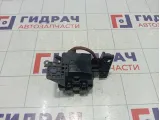 Блок предохранителей Renault Megane 243880001R