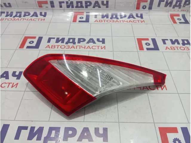 Фонарь задний внутренний правый Renault Megane 265500037R
