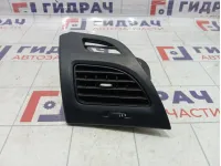 Дефлектор воздушный левый Renault Megane 687610710R
