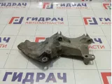 Кронштейн генератора Renault Megane 8200669495