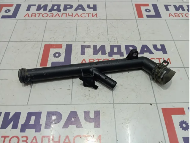 Трубка системы охлаждения Renault Megane 8200134513D