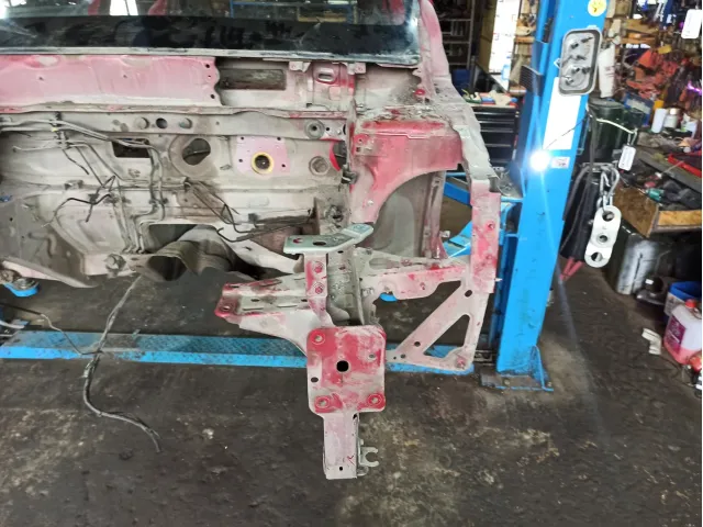 Лонжерон передний левый Renault Megane 751010429R