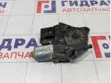 Моторчик стеклоподъемника переднего правого Renault Megane 807301111R
