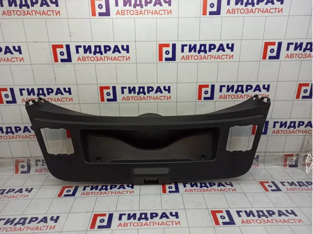 Обшивка двери багажника Renault Megane 909000161R