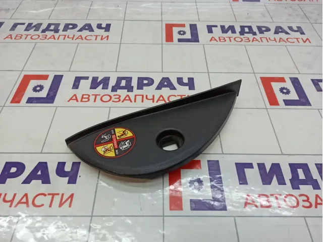 Накладка торпедо правая Renault Megane 689201633R