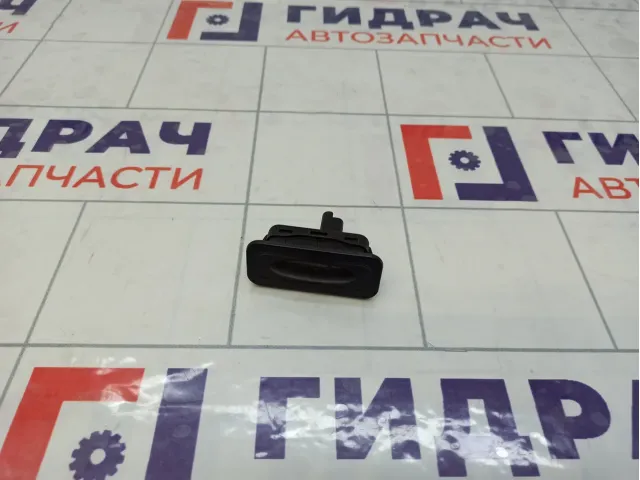 Кнопка открывания багажника Renault Megane 8200076256