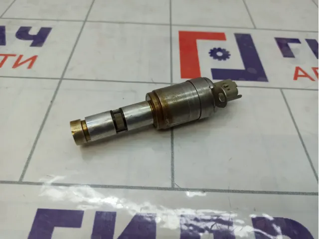 Клапан электромагнитный изменения фаз грм Renault Megane 8200413185
