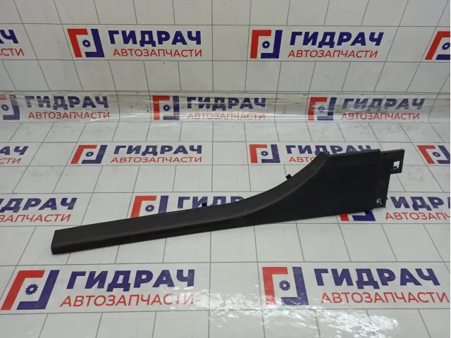 Накладка порога внутренняя передняя правая Renault Megane 769510009R