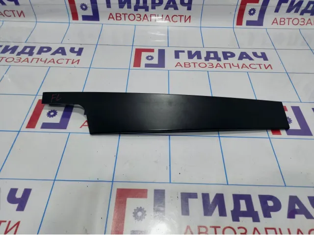 Накладка двери передней левой вертикальная Renault Megane 3 802853189R.