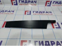 Накладка двери передней правой вертикальная Renault Megane 3 802847982R.