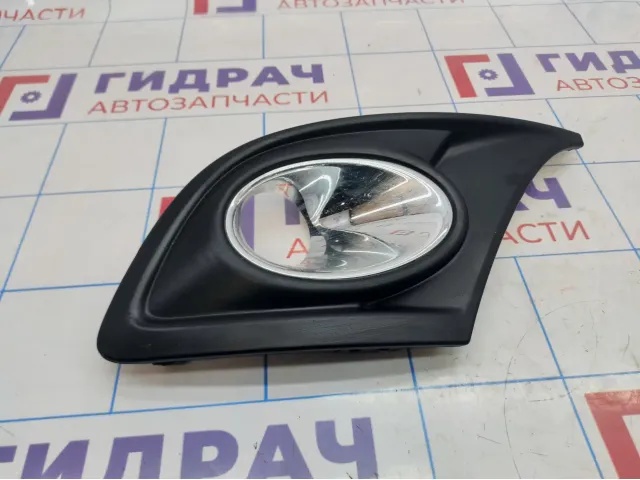 Решетка в бампер левая Renault Megane 3 623845319R.