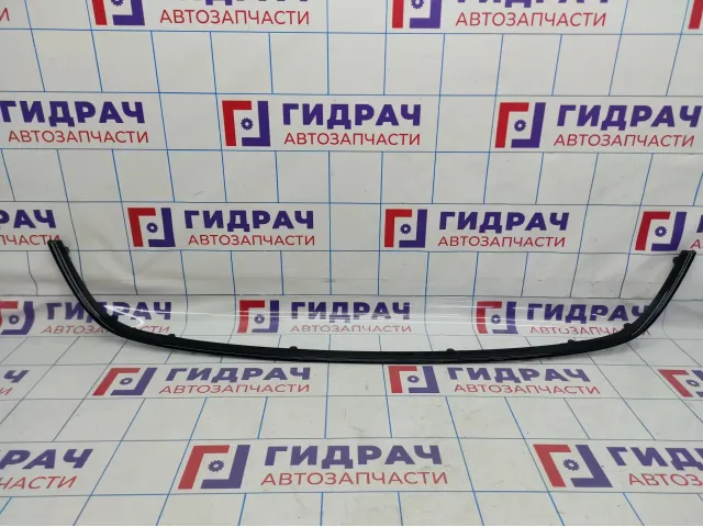 Накладка переднего бампера Renault Megane 3 620720172R.