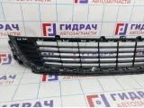 Решетка в бампер центральная Renault Megane 3 622549428R.